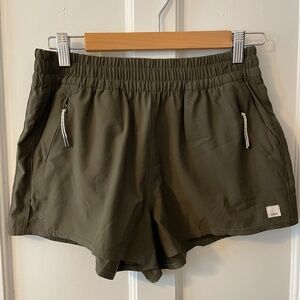 Vuori Dash Short, Oregano color, Size M
